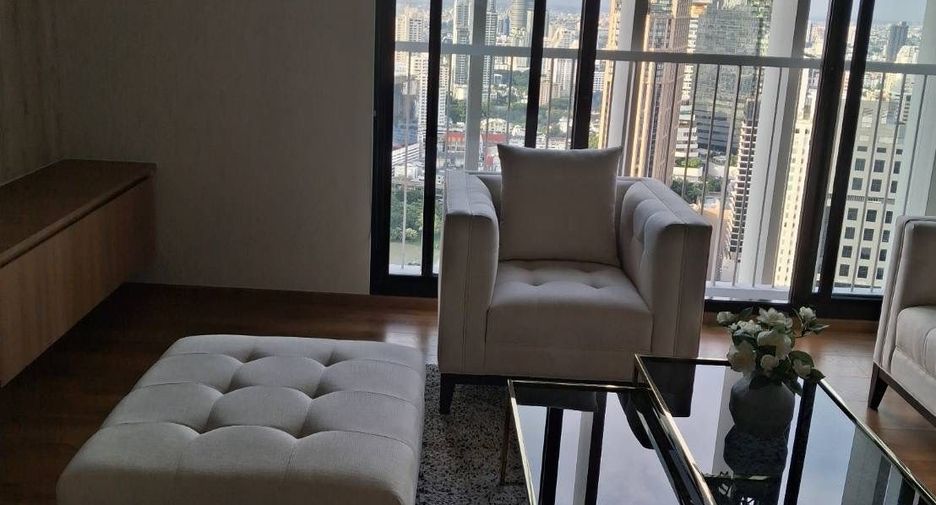 For rent 2 bedrooms condo in Khlong Toei, Bangkok