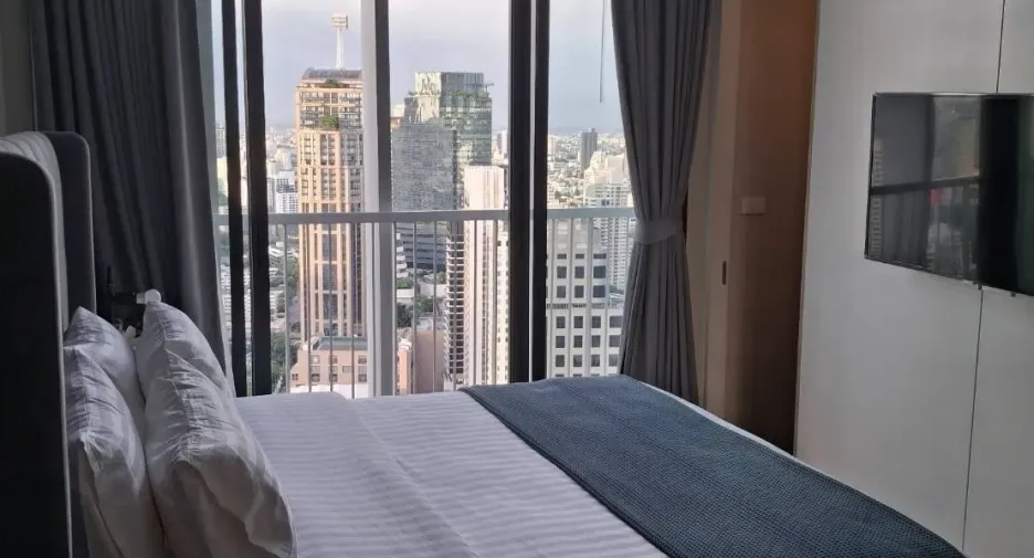 For rent 2 bedrooms condo in Khlong Toei, Bangkok