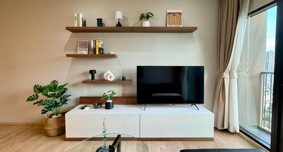 For rent 1 bed condo in Khlong Toei, Bangkok