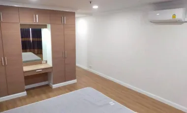 Condo en alquiler de 2 habitaciones en Khlong Toei, Bangkok