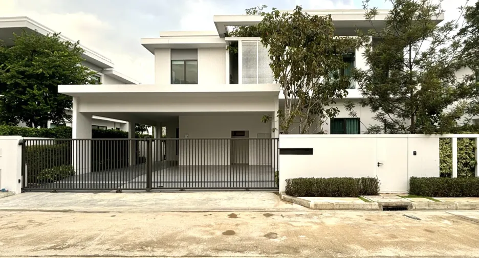 Haus zur Miete mit 4 Zimmer in Bang Phli, Samut Prakan