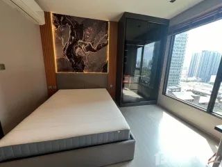 Condo en alquiler de 1 habitaciones en Huai Khwang, Bangkok