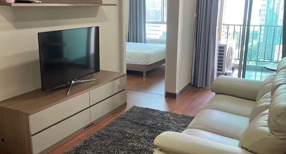 Wohnung zur Miete mit 1 Zimmer in Huai Khwang, Bangkok