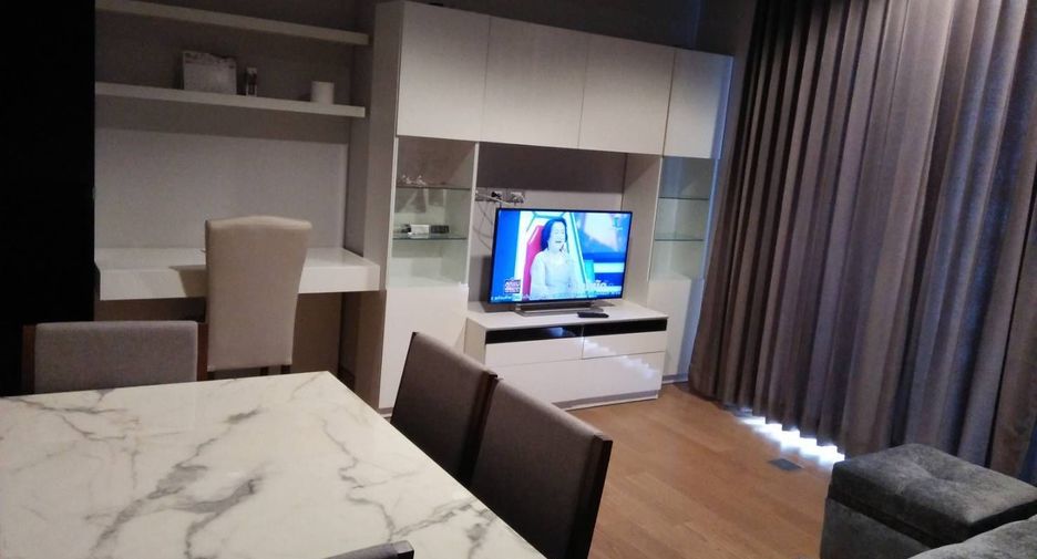 For rent 2 bedrooms condo in Khlong Toei, Bangkok