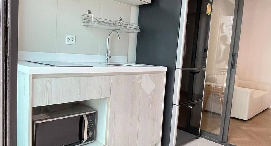 Condo en alquiler de 1 habitaciones en Khlong Toei, Bangkok
