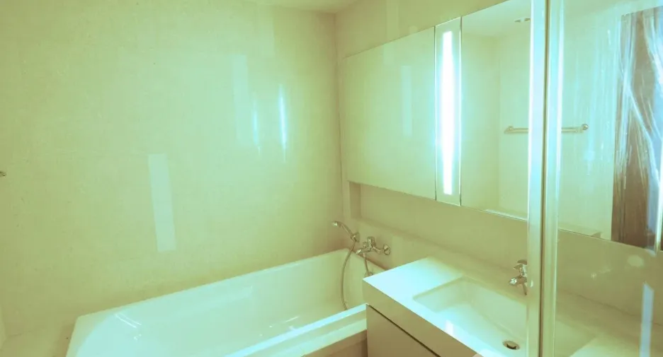For rent 1 bed condo in Watthana, Bangkok