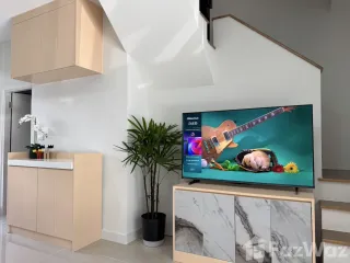 For rent 3 bedrooms townhouse in Bang Phli, Samut Prakan