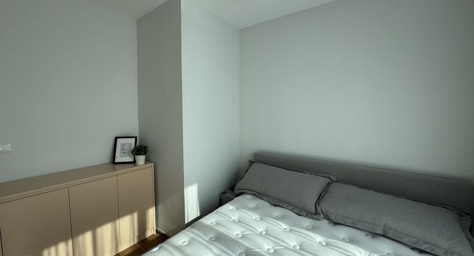 For rent 3 bedrooms townhouse in Bang Phli, Samut Prakan