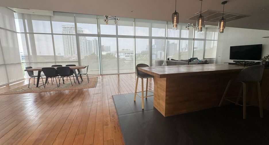 For rent 5 bedrooms condo in Khlong Toei, Bangkok