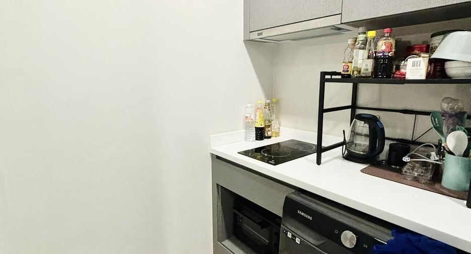 For rent 1 bed condo in Huai Khwang, Bangkok