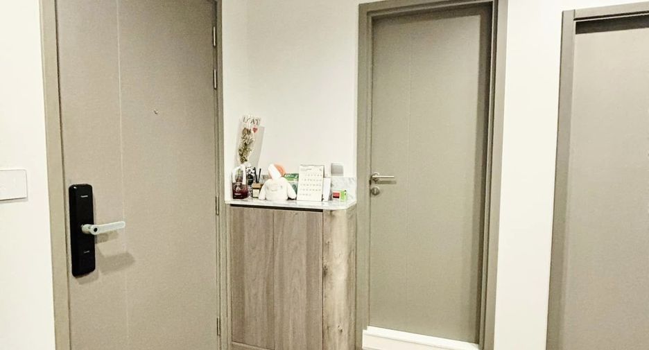 For rent 1 bed condo in Huai Khwang, Bangkok