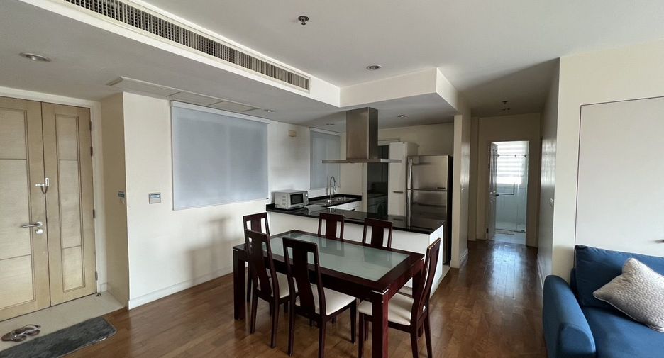 For rent 2 bedrooms condo in Watthana, Bangkok