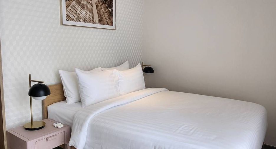 For rent 2 bedrooms condo in Khlong Toei, Bangkok