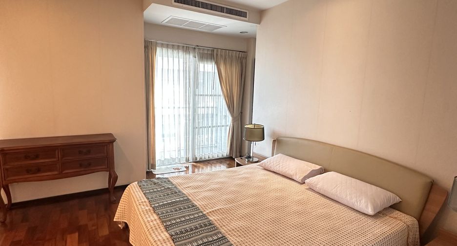 À louer 2 chambres condo à Watthana, Bangkok