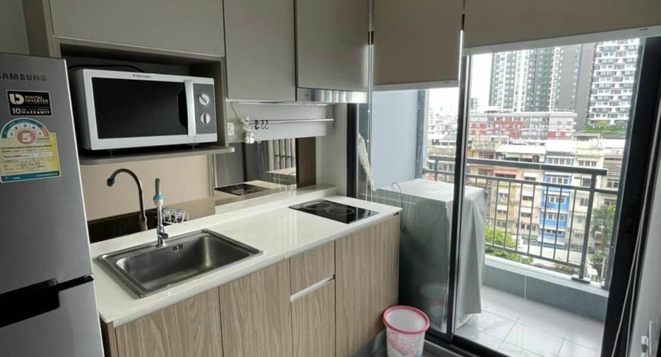 Condo en alquiler de 1 habitaciones en Huai Khwang, Bangkok