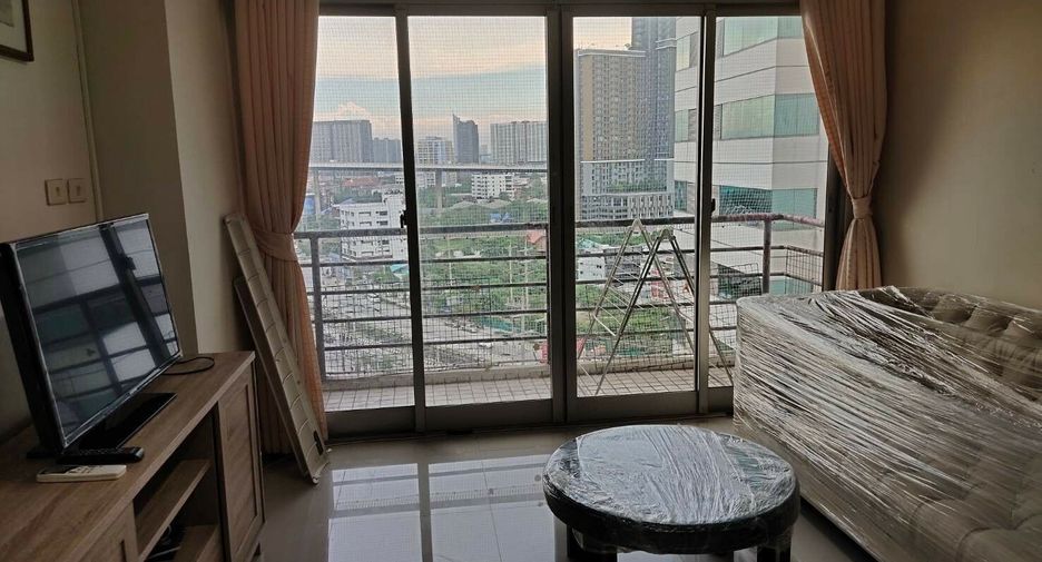 For rent 2 bedrooms condo in Yan Nawa, Bangkok