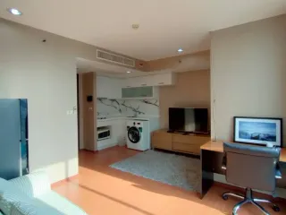 À louer 1 chambre condo à Watthana, Bangkok