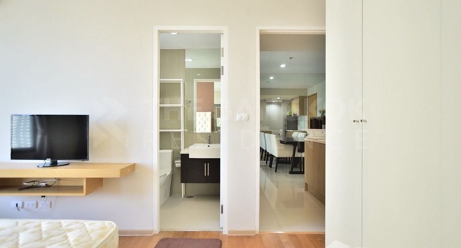 For rent 1 bed condo in Watthana, Bangkok