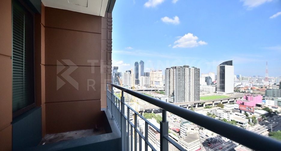 For rent 1 bed condo in Watthana, Bangkok