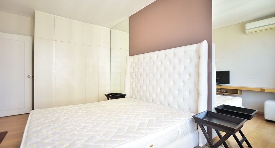 For rent 1 bed condo in Watthana, Bangkok