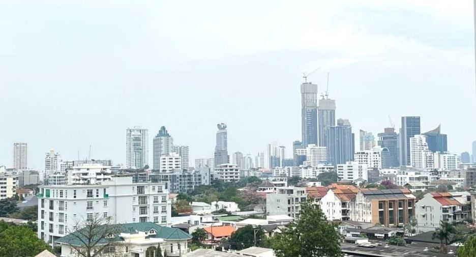 À louer 1 chambre condo à Watthana, Bangkok
