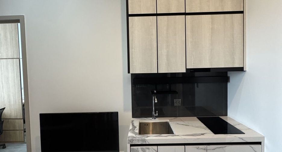 For rent 1 bed condo in Phra Khanong, Bangkok