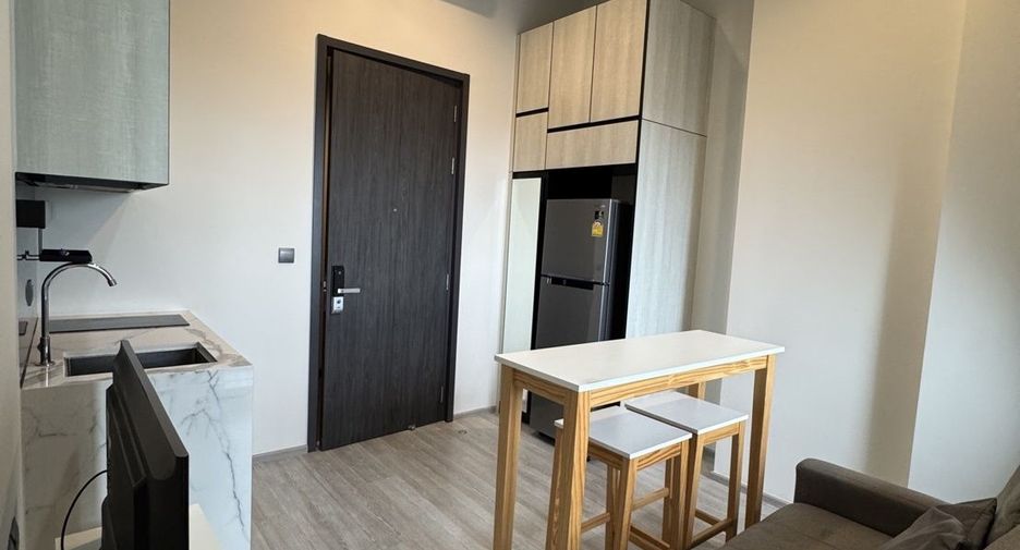 For rent 1 bed condo in Phra Khanong, Bangkok