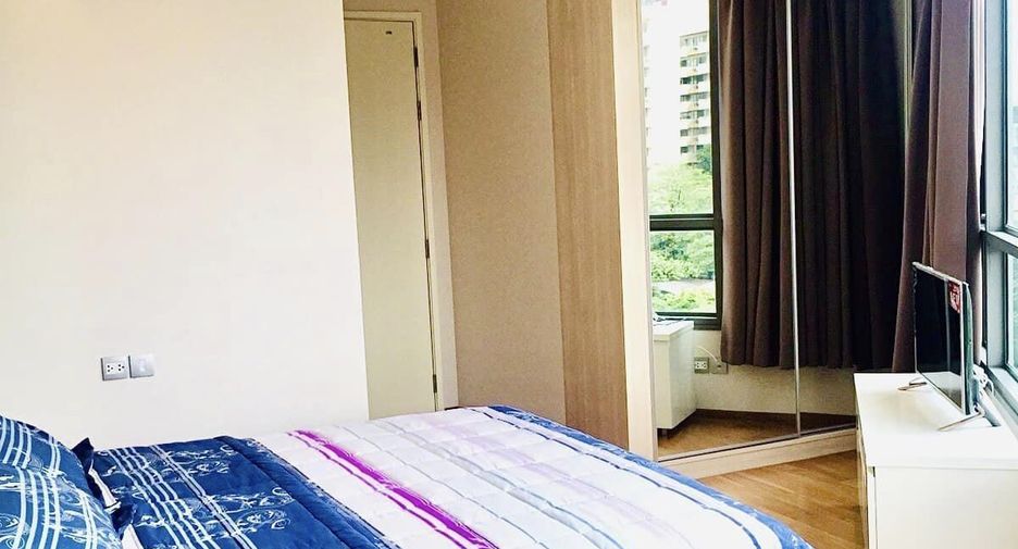 À louer 2 chambres condo à Watthana, Bangkok