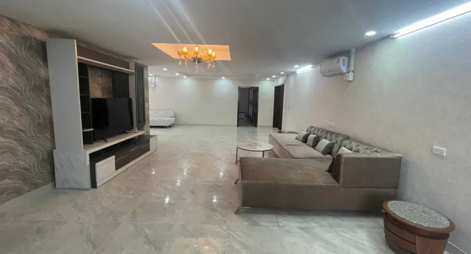 Apartment zur Miete mit 3 Zimmer in Khlong Toei, Bangkok