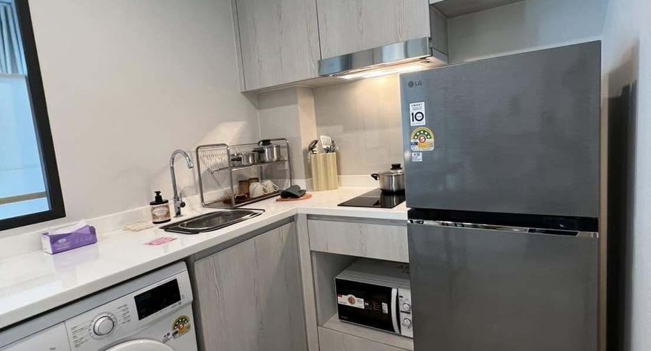 For rent 1 bed condo in Pathum Wan, Bangkok