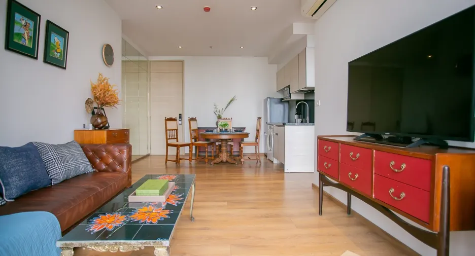 For rent 2 bedrooms condo in Khlong Toei, Bangkok