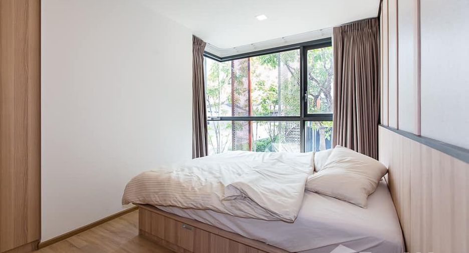 For rent 2 bedrooms condo in Watthana, Bangkok