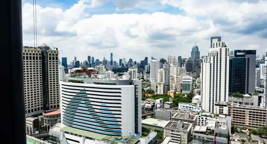 For rent 1 bed condo in Khlong Toei, Bangkok