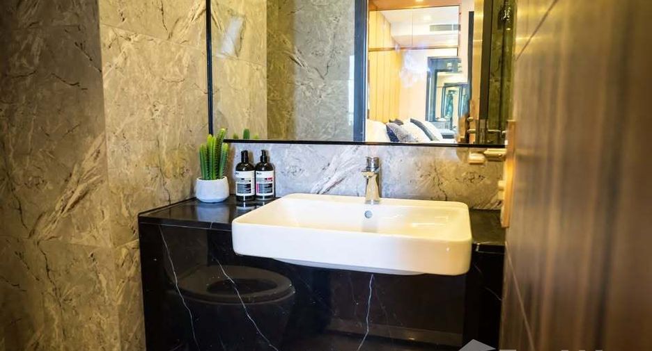 For rent 1 bed condo in Khlong Toei, Bangkok