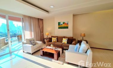 Condo en alquiler de 3 habitaciones en Watthana, Bangkok