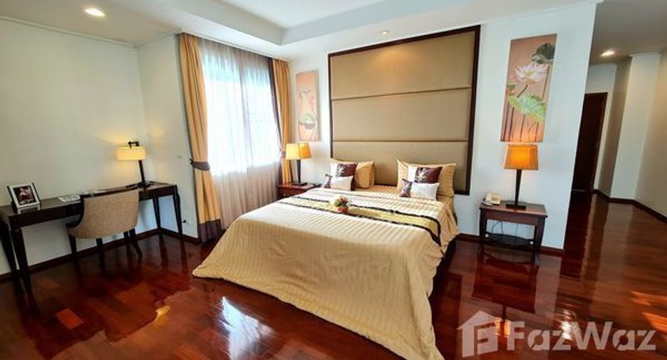 Condo en alquiler de 3 habitaciones en Watthana, Bangkok