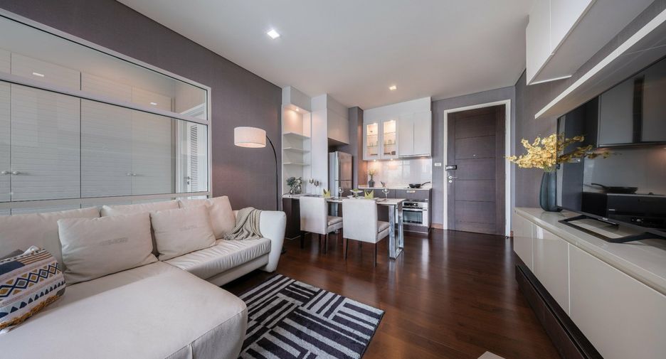 For rent 1 bed condo in Watthana, Bangkok
