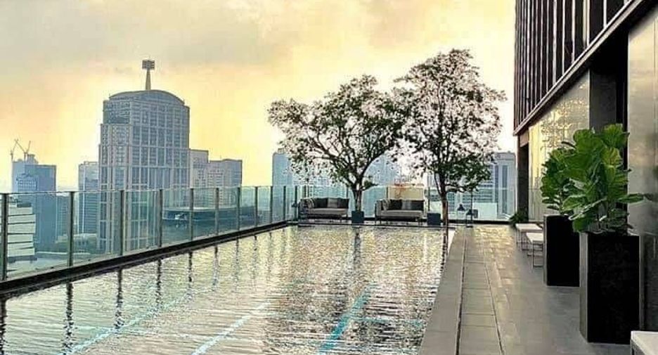 For rent 2 bedrooms condo in Watthana, Bangkok