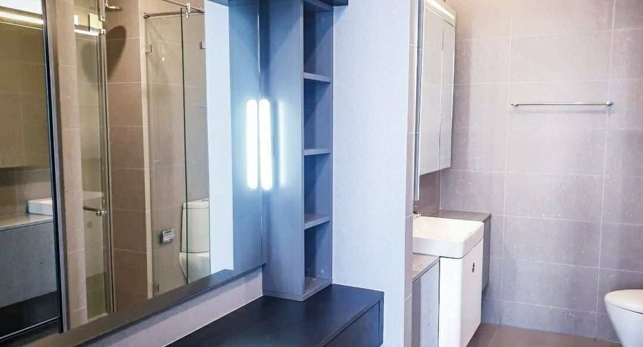 Wohnung zur Miete mit 1 Zimmer in Pathum Wan, Bangkok
