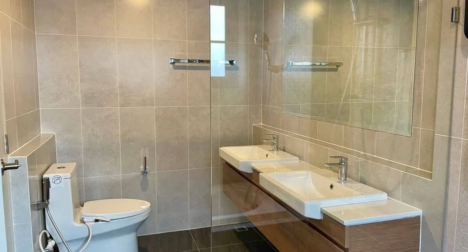 For rent 4 bedrooms house in Bang Phli, Samut Prakan