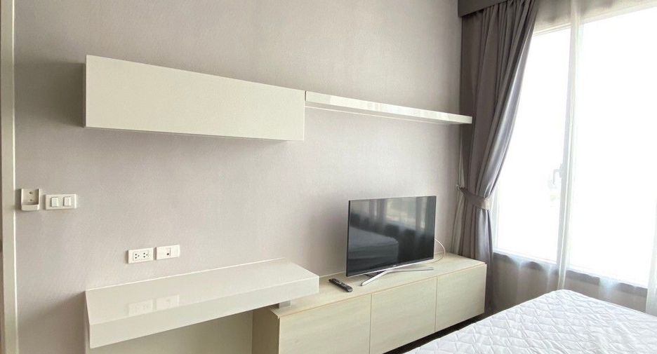 For rent 1 bed condo in Watthana, Bangkok