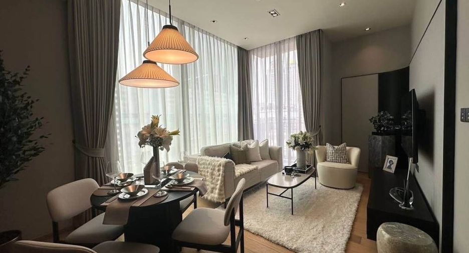 À louer 2 chambres condo à Pathum Wan, Bangkok