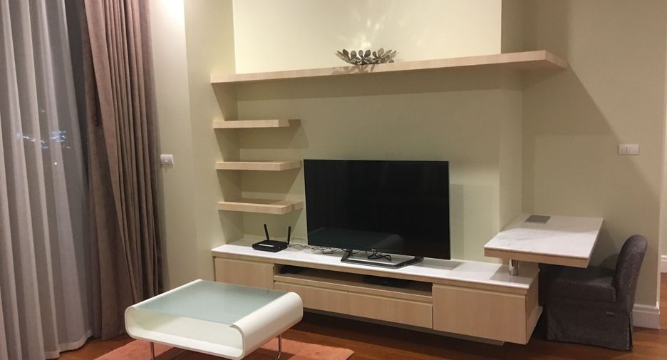 For rent 2 bedrooms condo in Khlong Toei, Bangkok