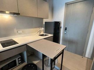 Condo en alquiler de estudio en Huai Khwang, Bangkok