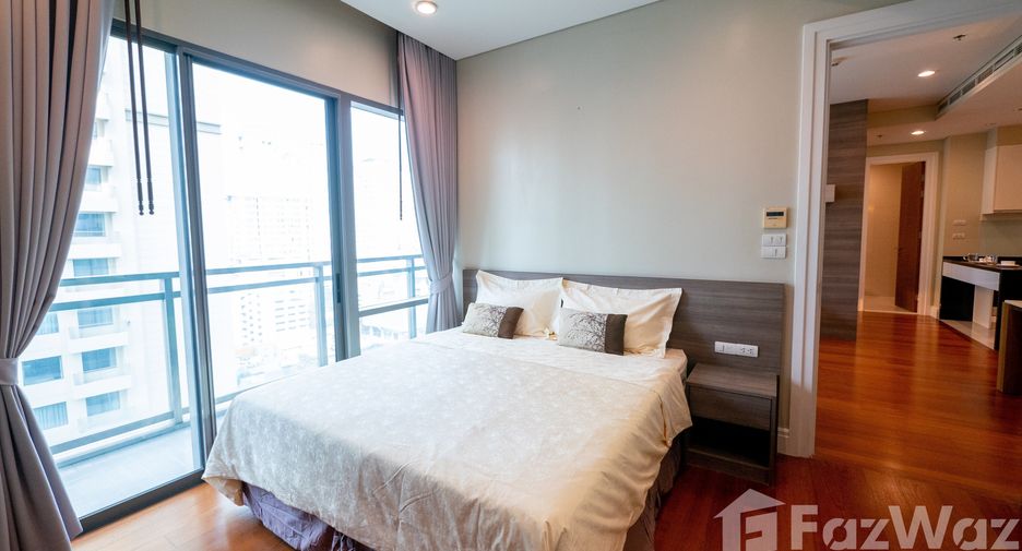 For rent 2 bedrooms condo in Khlong Toei, Bangkok