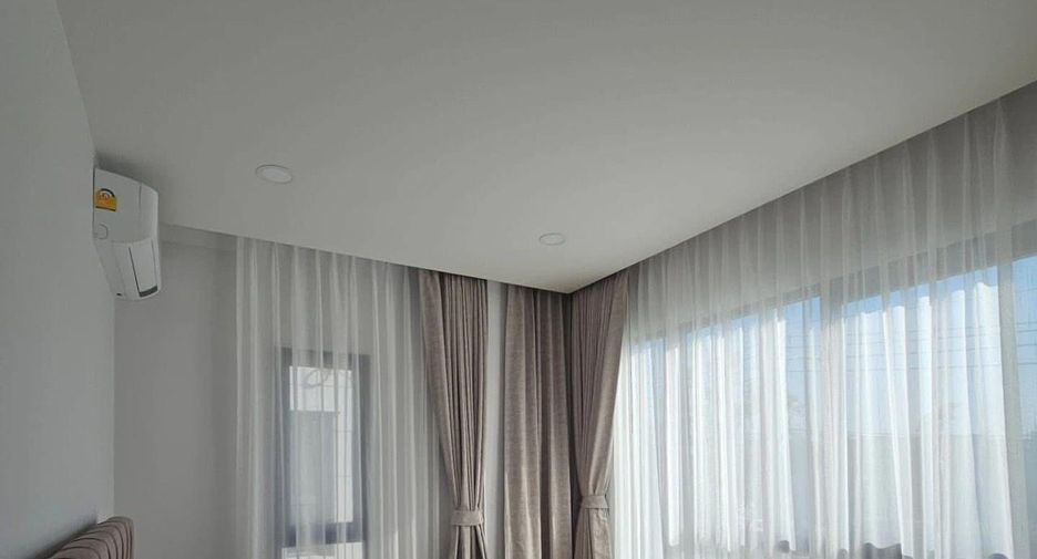 Casa en alquiler de 4 habitaciones en Bang Phli, Samut Prakan