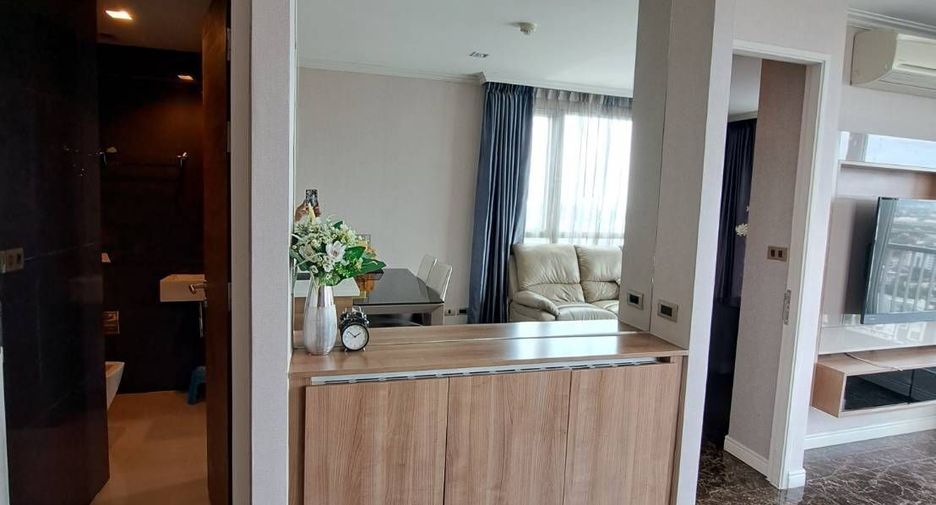 À louer 1 chambre condo à Phra Khanong, Bangkok