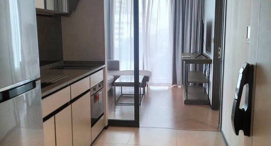 For rent 1 bed condo in Watthana, Bangkok
