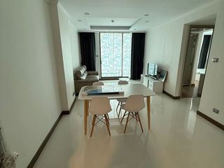 À louer 2 chambres condo à Watthana, Bangkok