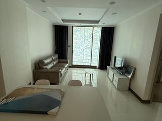 À louer 2 chambres condo à Watthana, Bangkok